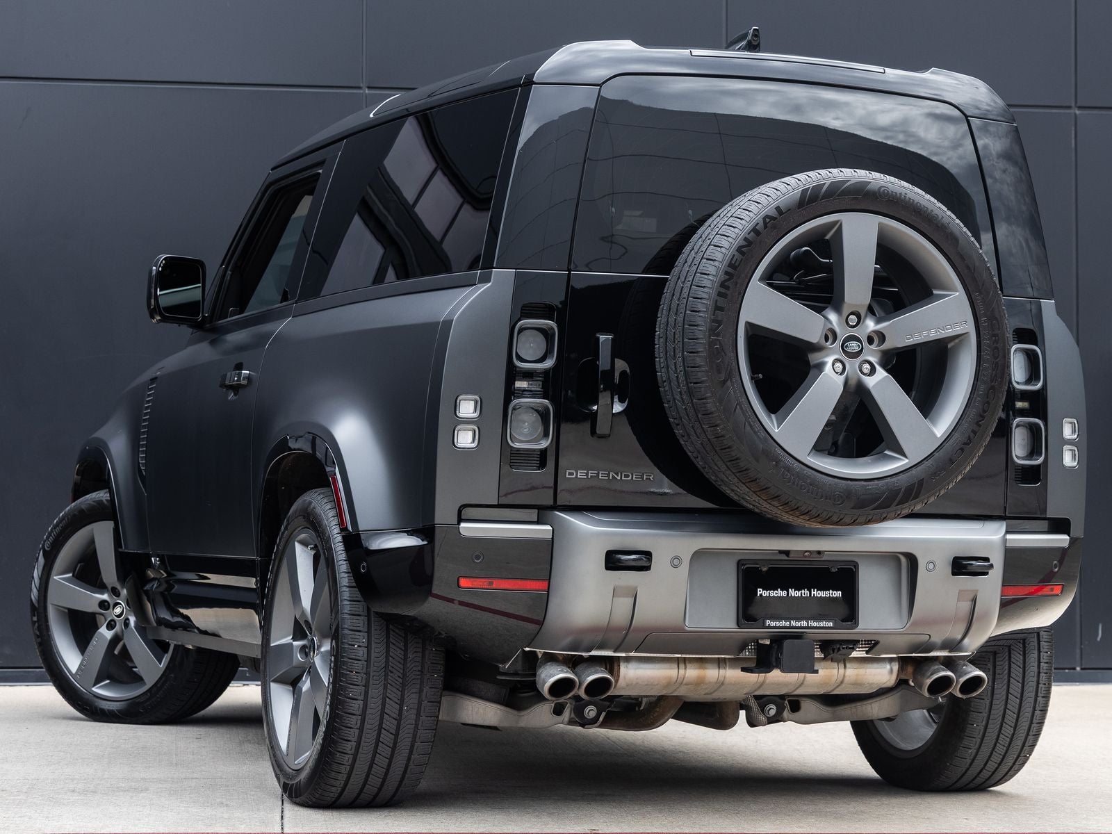 2024 Land Rover Defender 90 Carpathian Edition