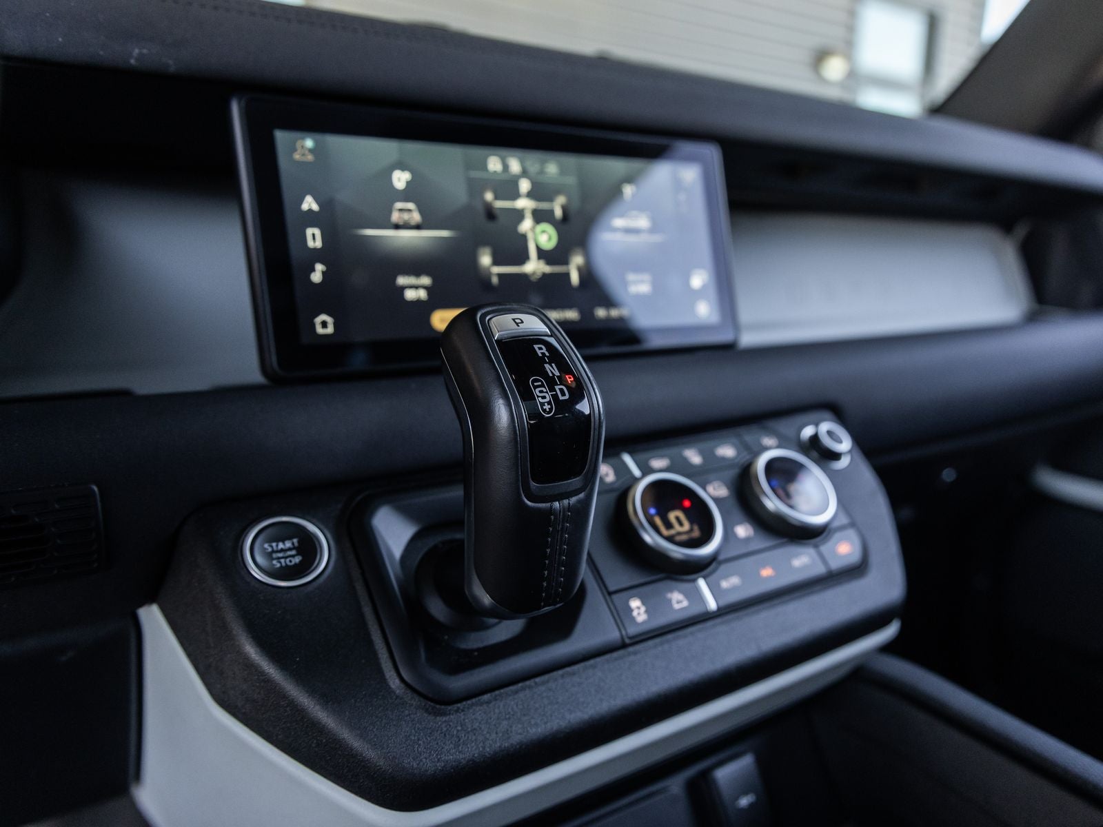 2021 Land Rover Defender 90 X-Dynamic S