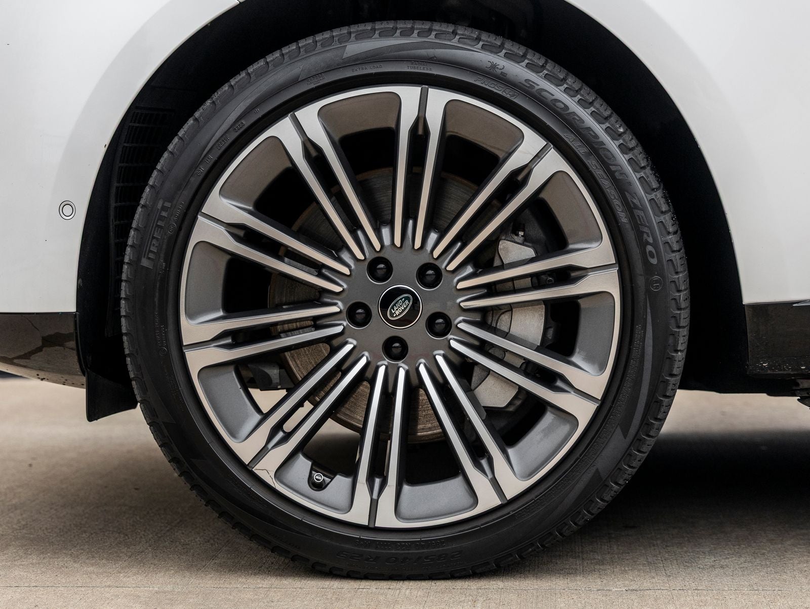 2023 Land Rover Range Rover SE