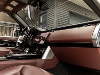 2023 Land Rover Range Rover SE