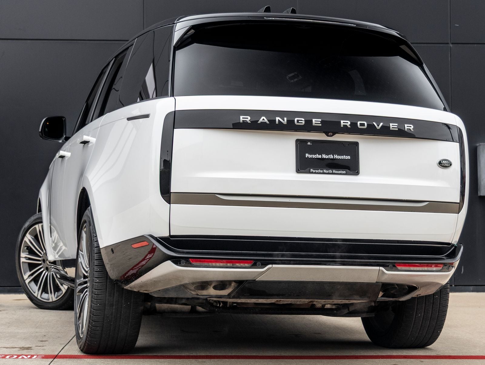 2023 Land Rover Range Rover SE