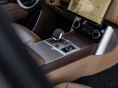 2023 Land Rover Range Rover SE LWB