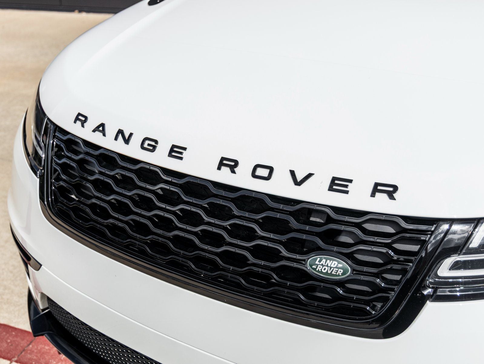 2023 Land Rover Range Rover Velar R-Dynamic S