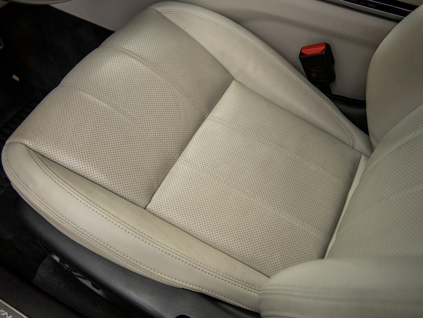 2023 Land Rover Range Rover Velar R-Dynamic S