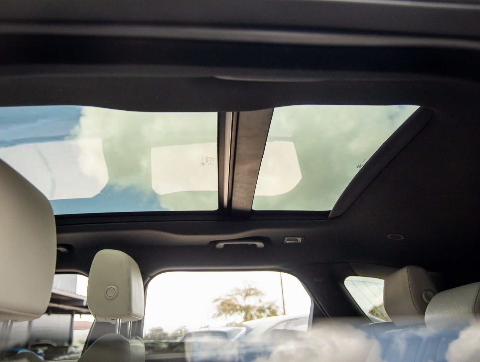 2023 Land Rover Range Rover Velar R-Dynamic S