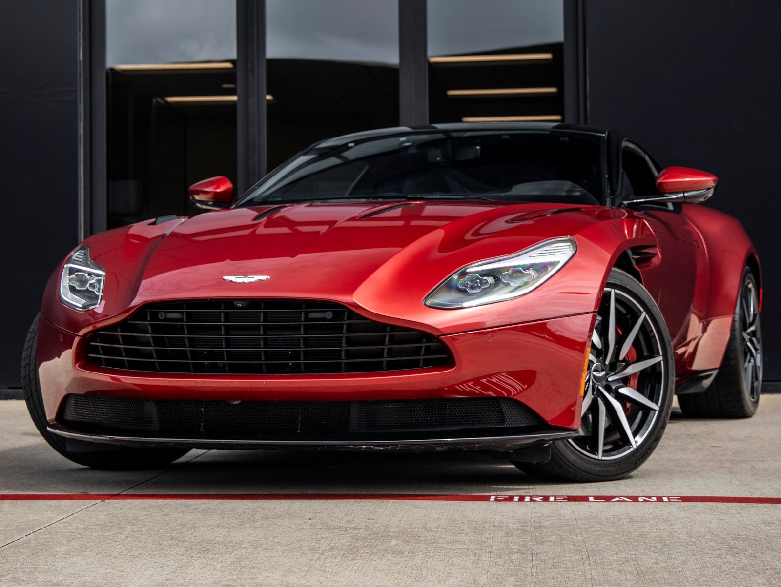 2017 Aston Martin DB11 Base