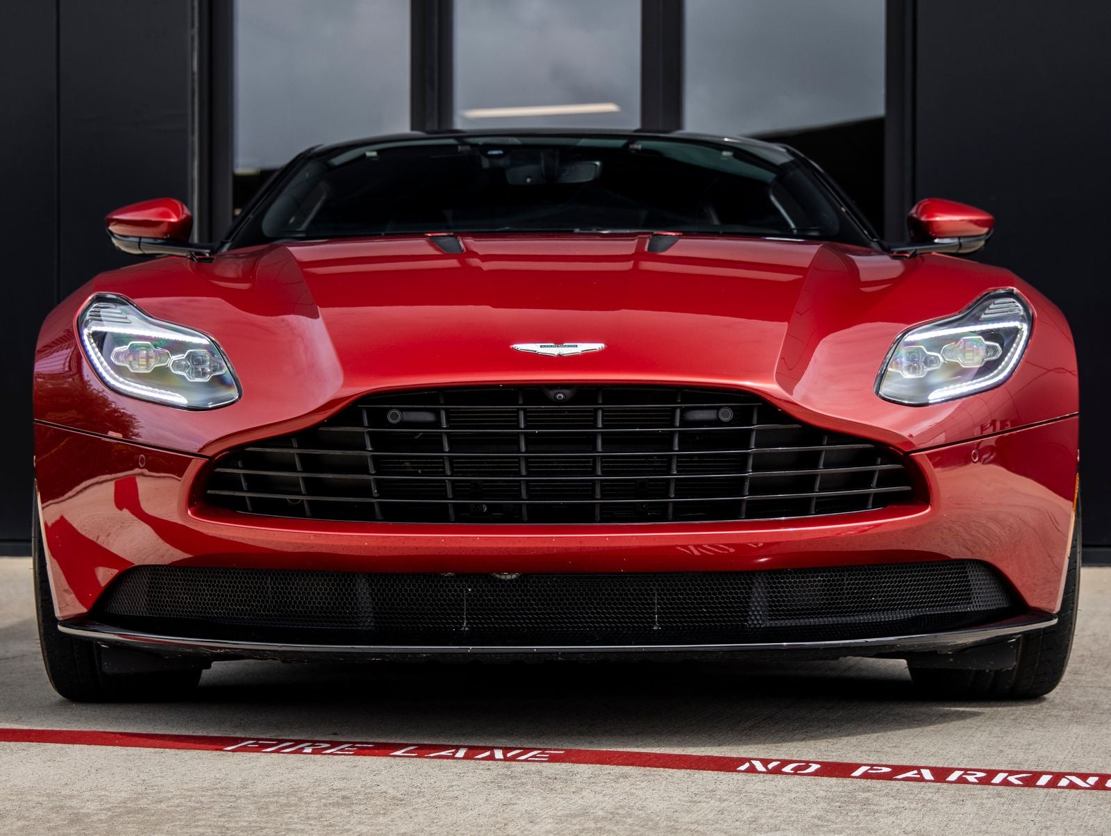 2017 Aston Martin DB11 Base
