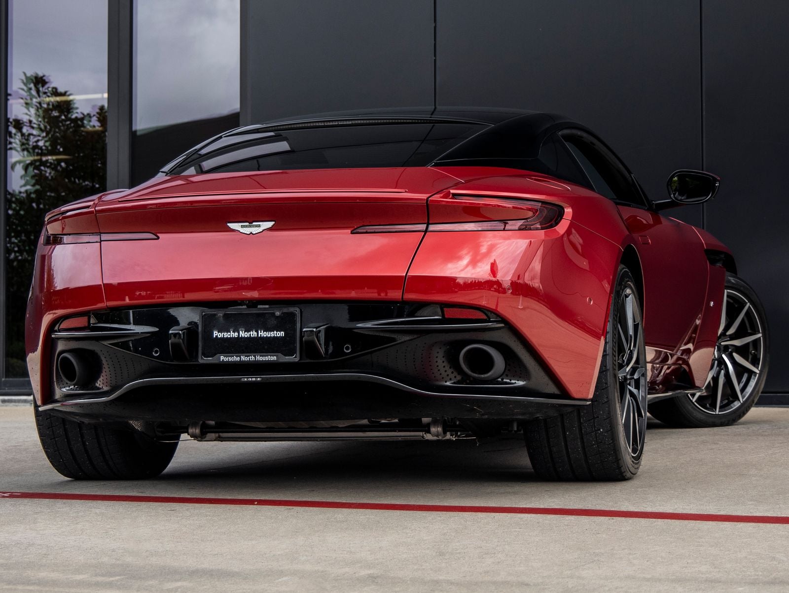 2017 Aston Martin DB11 Base