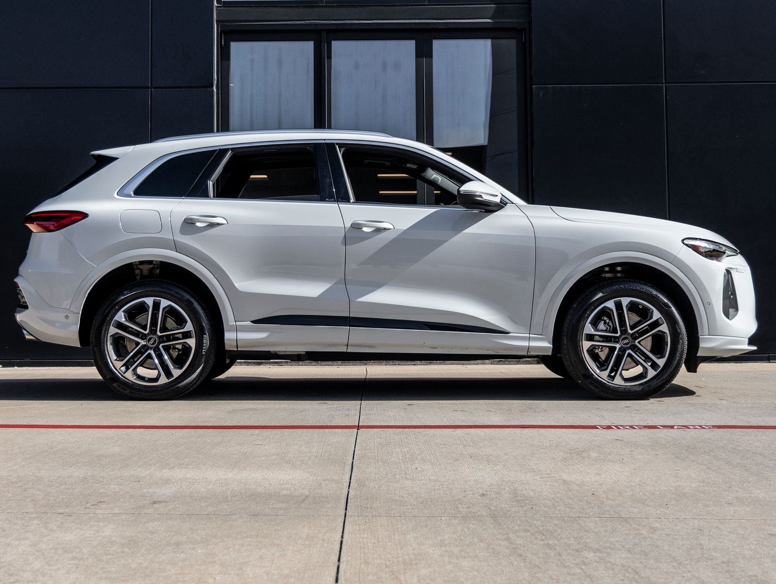 2025 Audi Q5 2.0T Premium Plus quattro
