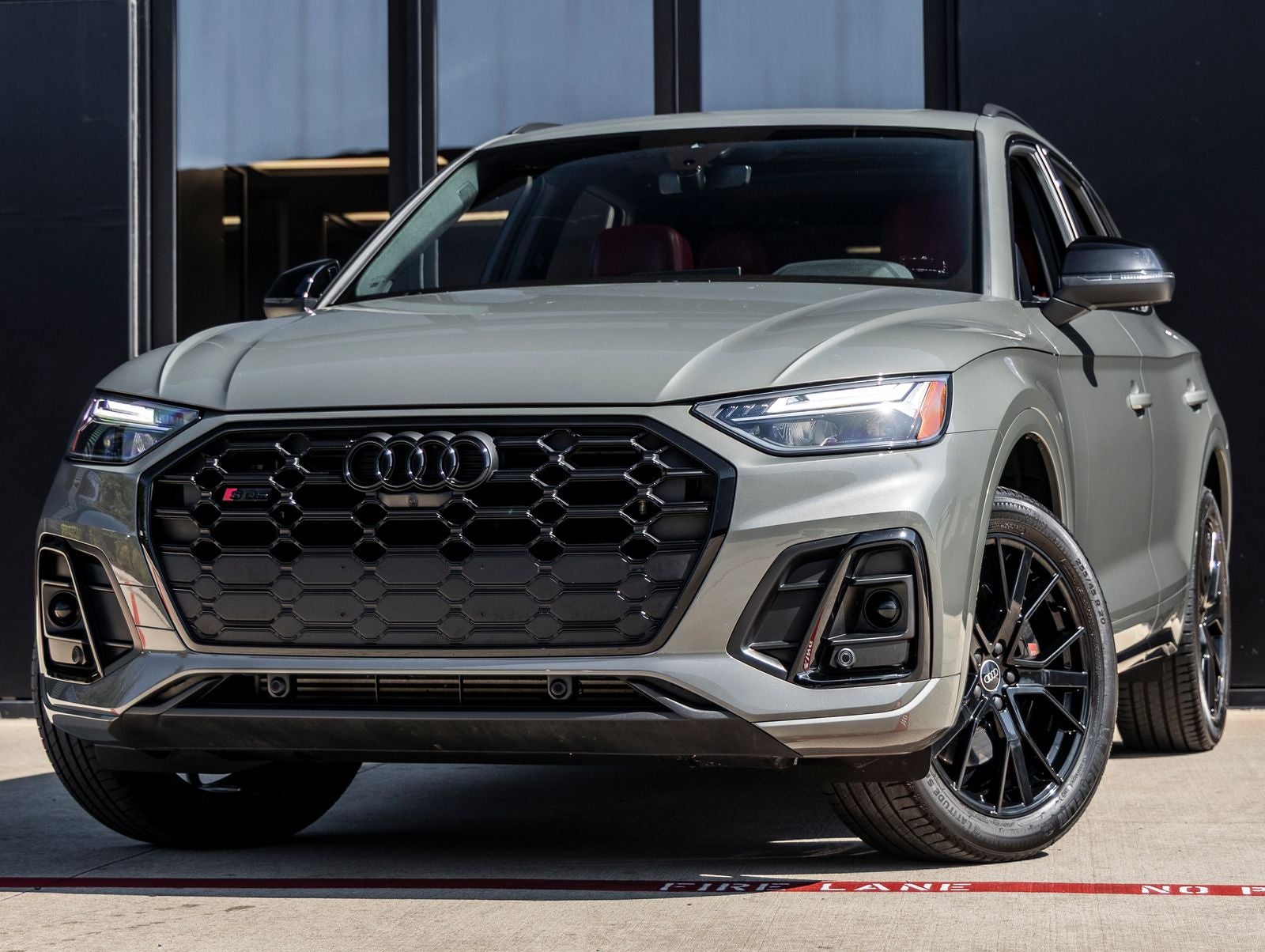2024 Audi SQ5 Premium Plus's photo