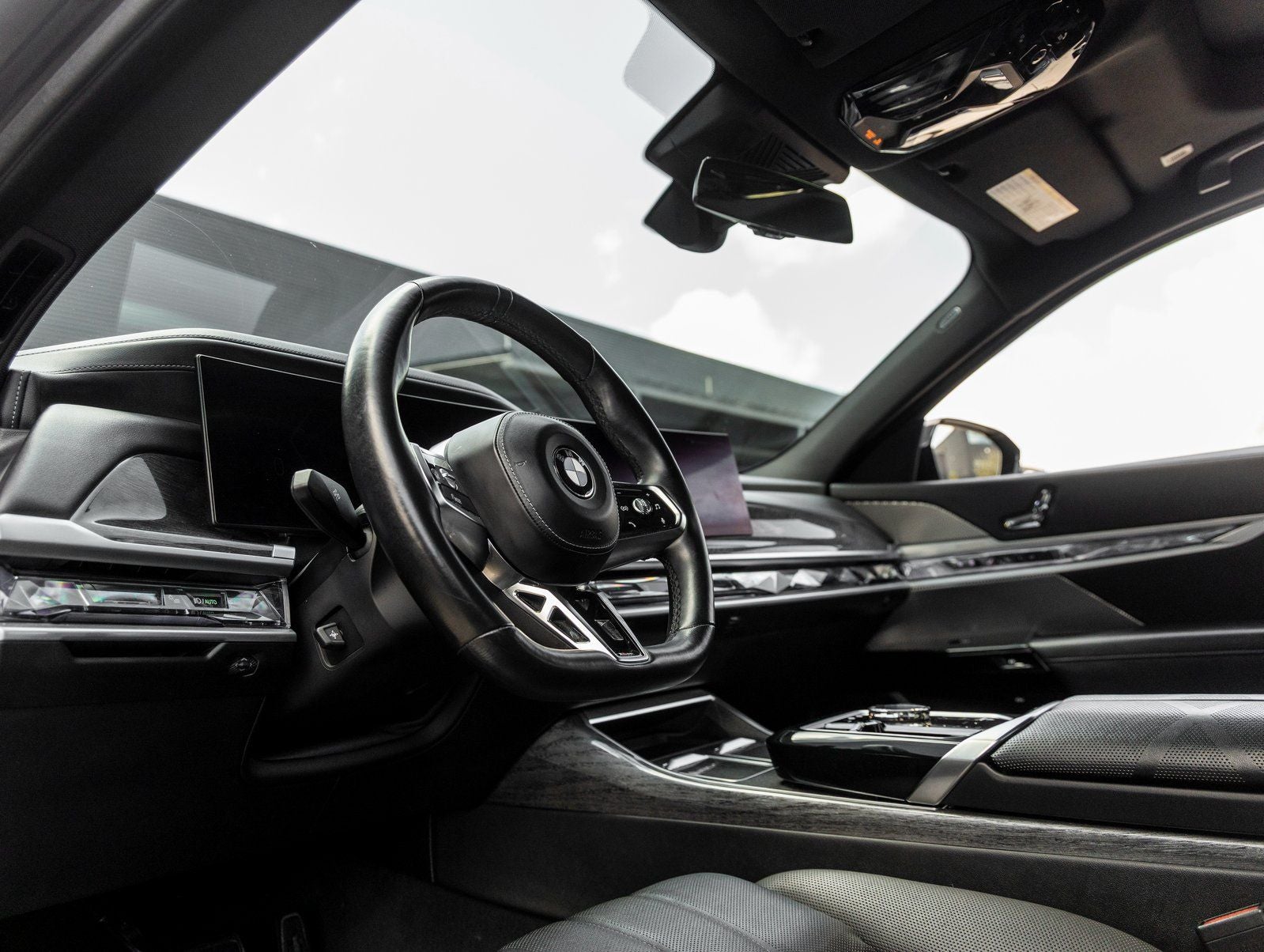 2024 BMW 7 Series 740i