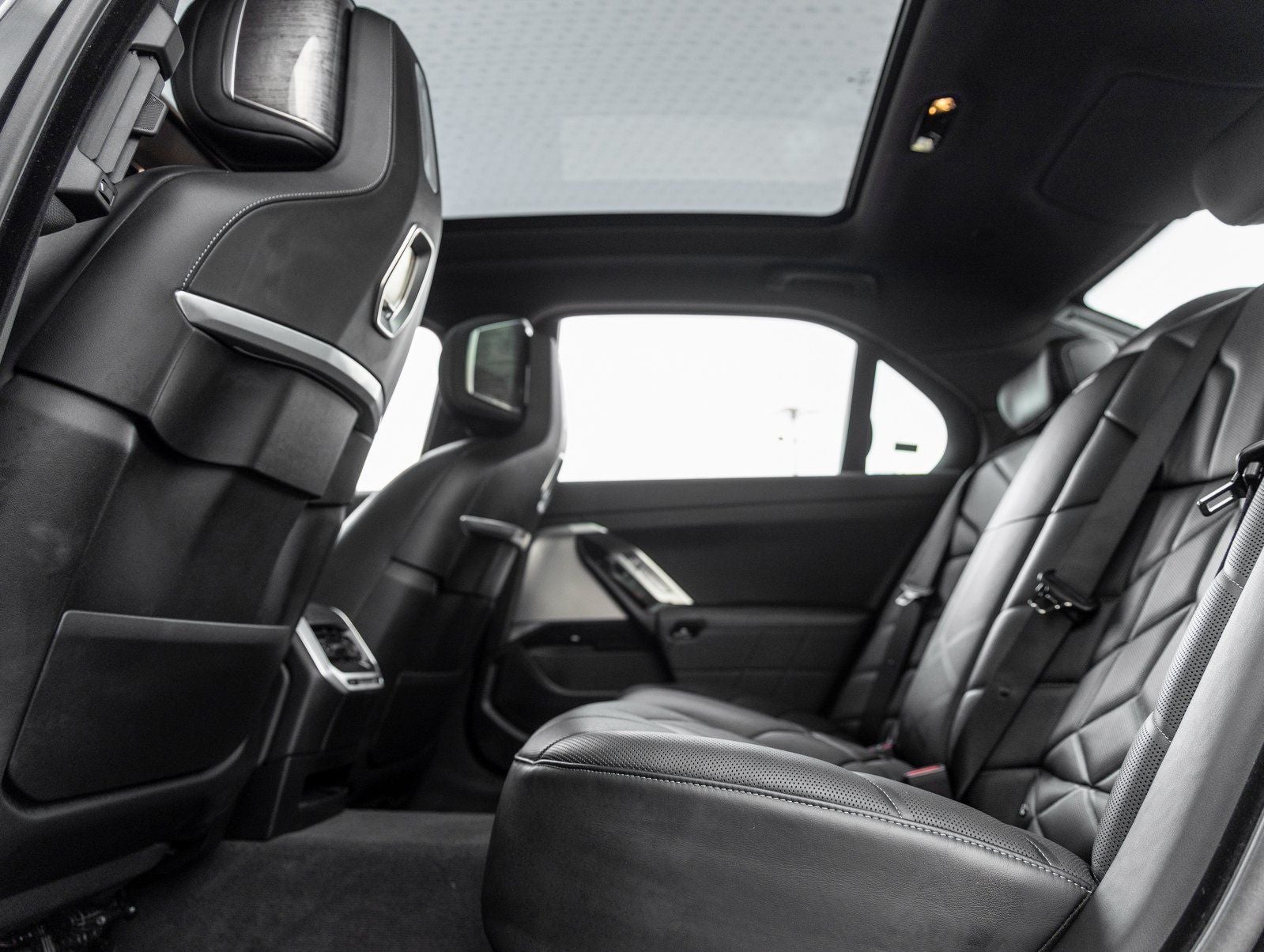 2024 BMW 7 Series 740i