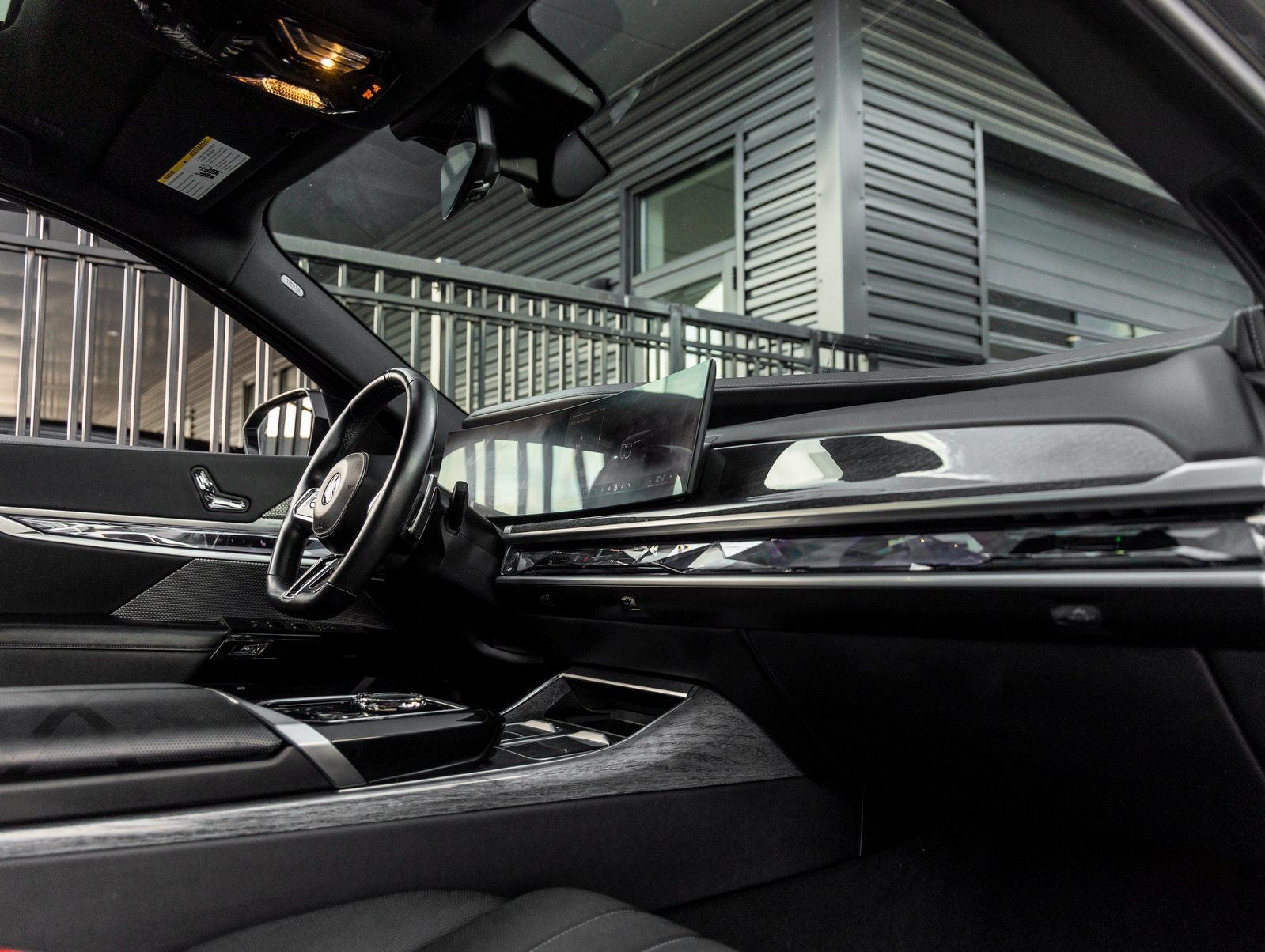 2024 BMW 7 Series 740i