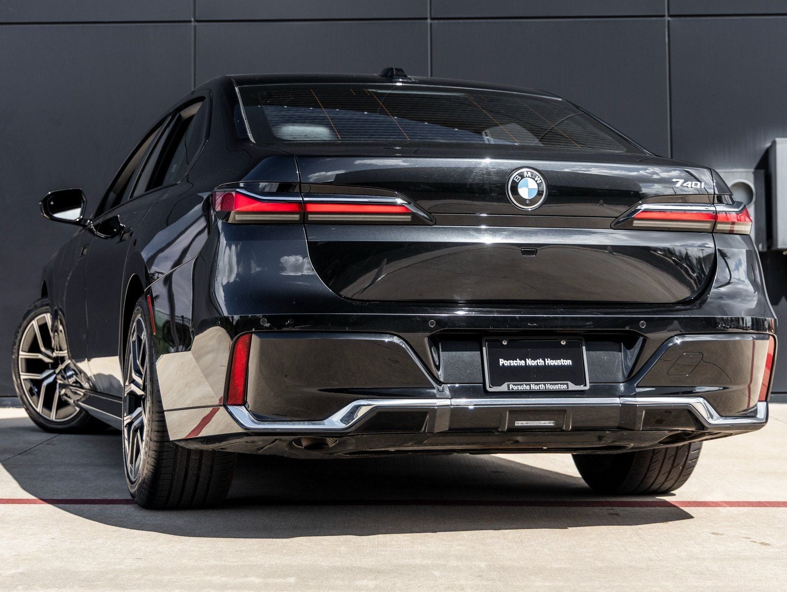 2024 BMW 7 Series 740i