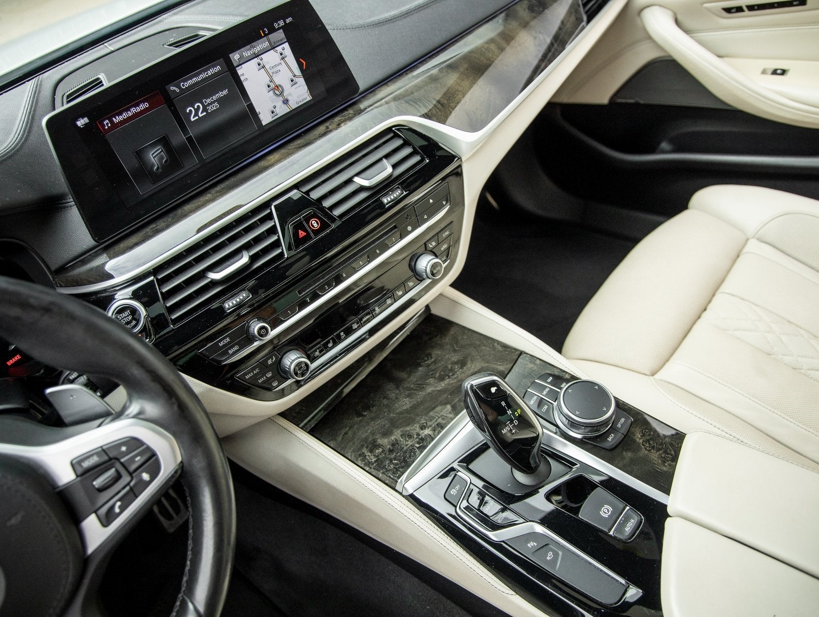 2018 BMW 5 Series 530i