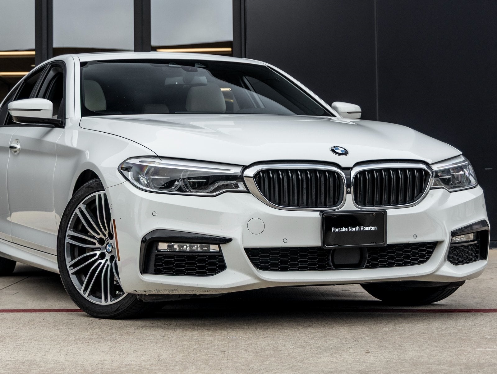 2018 BMW 5 Series 530i