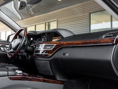 2011 Mercedes-Benz S-Class S 550