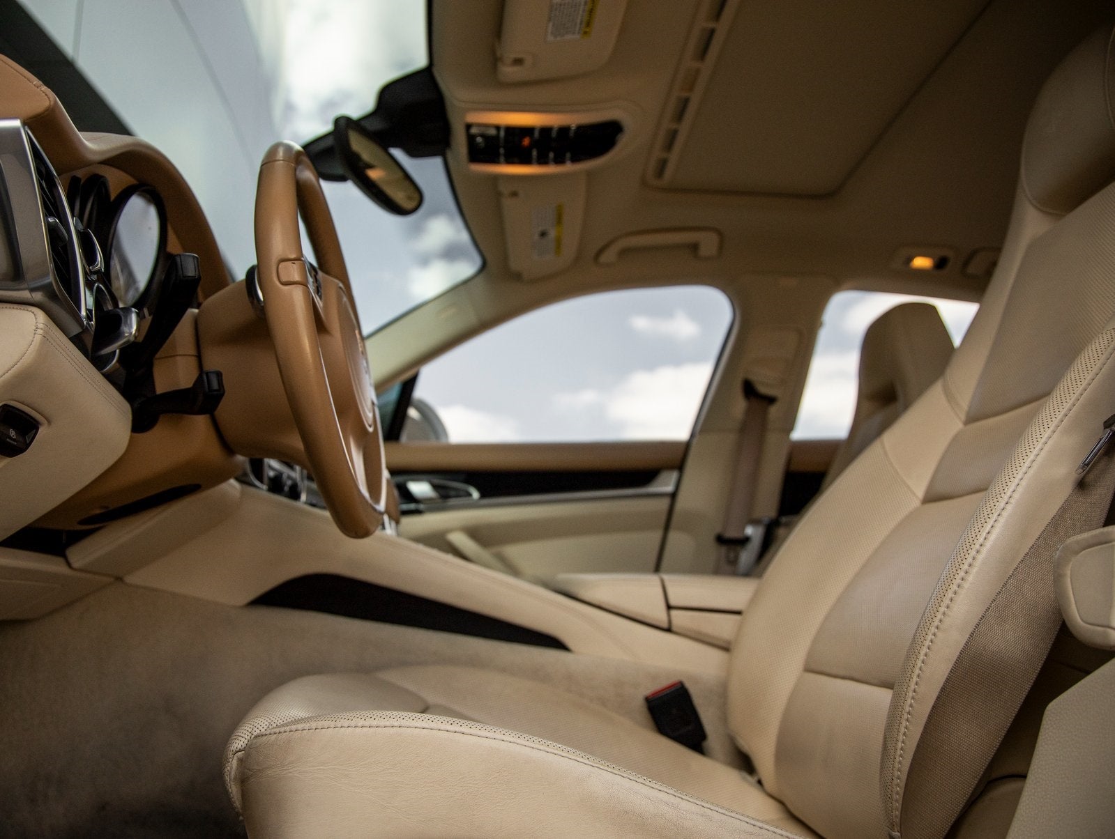 2016 Porsche Panamera Panamera Edition