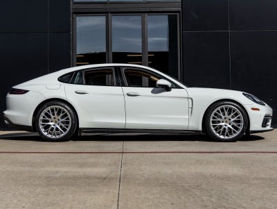 2018 Porsche Panamera Panamera