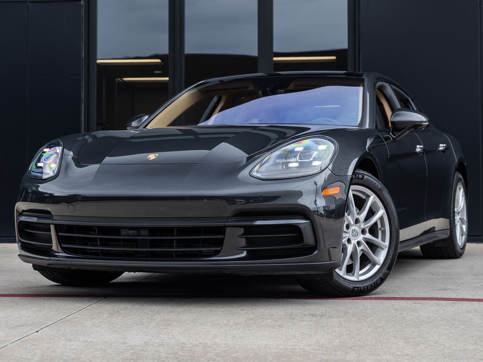 2018 Porsche Panamera Panamera