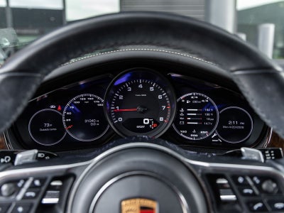 2018 Porsche Panamera Panamera