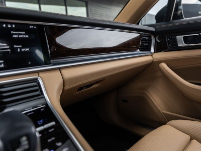 2018 Porsche Panamera Panamera