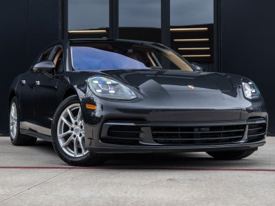 2018 Porsche Panamera Panamera