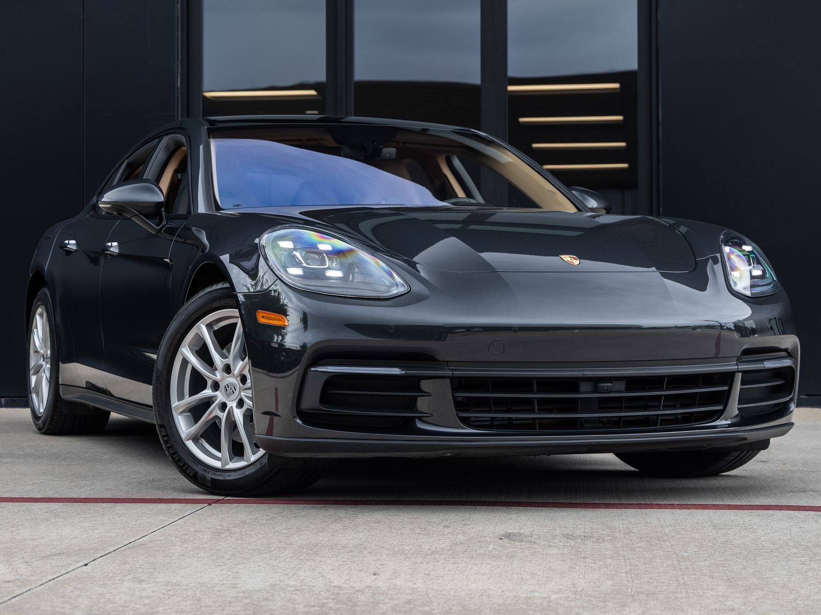 2018 Porsche Panamera Panamera