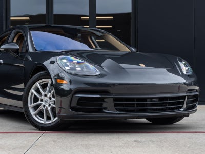 2018 Porsche Panamera Panamera