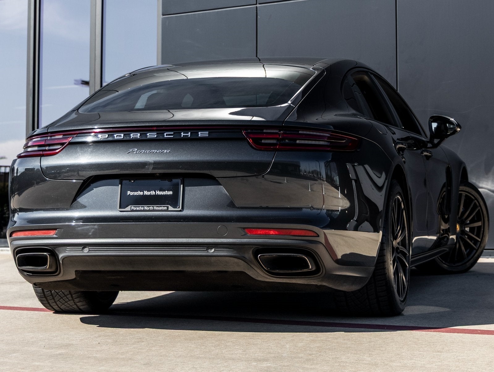 2017 Porsche Panamera Panamera