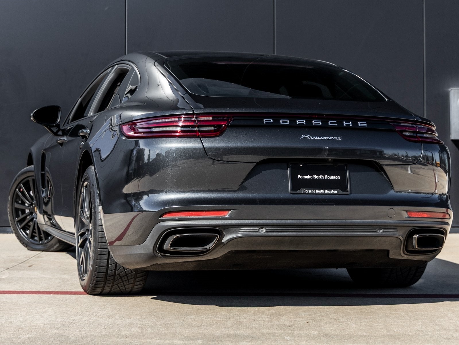 2017 Porsche Panamera Panamera