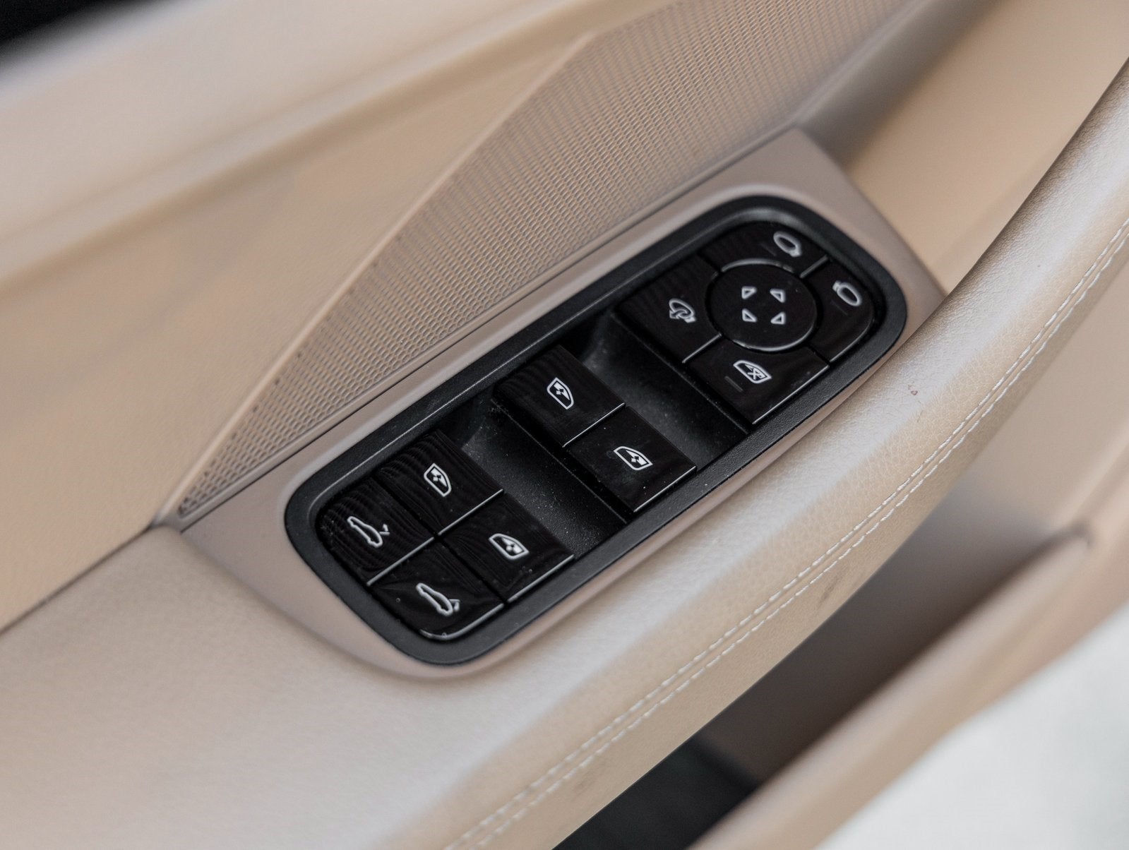 2018 Porsche Panamera Panamera