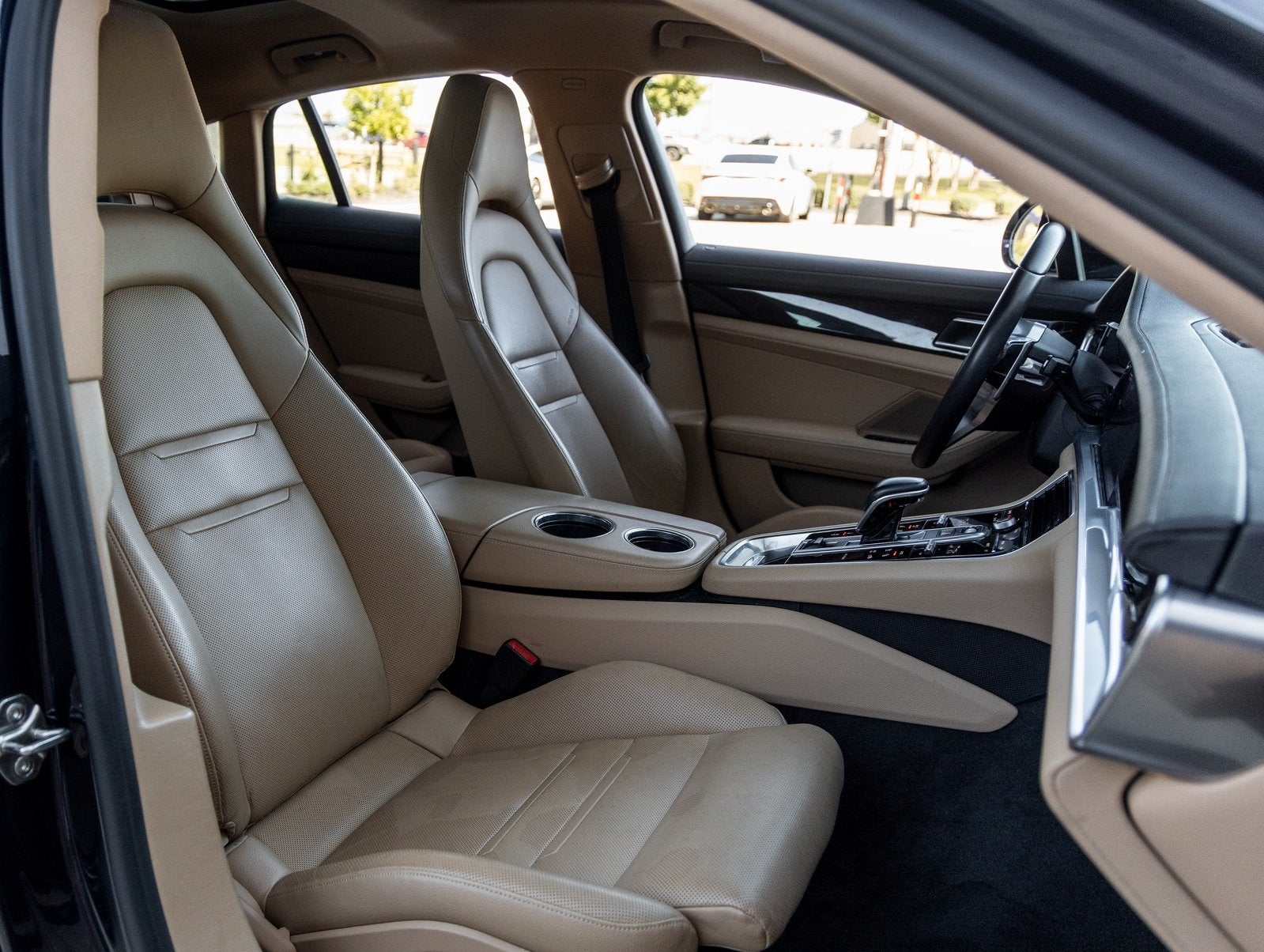 2018 Porsche Panamera Panamera