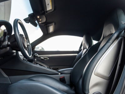 2024 Porsche 718 718 Cayman