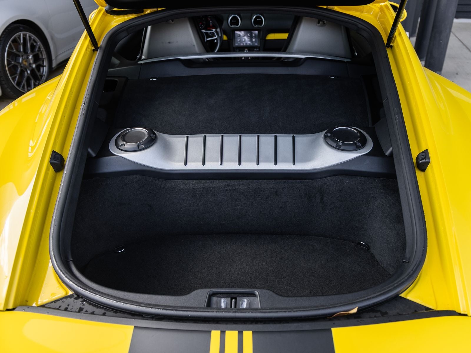2019 Porsche 718 Cayman Base