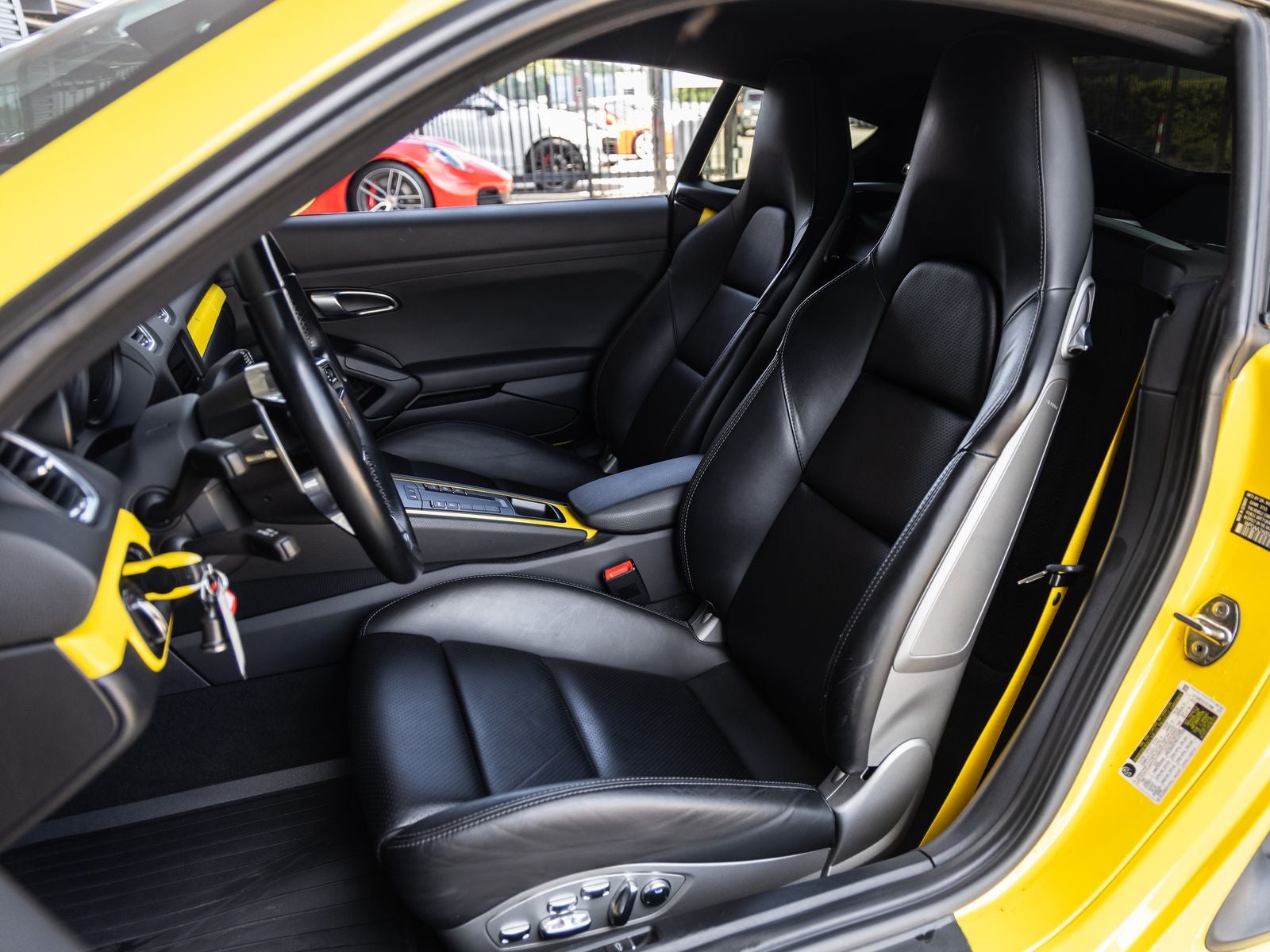 2019 Porsche 718 Cayman Base