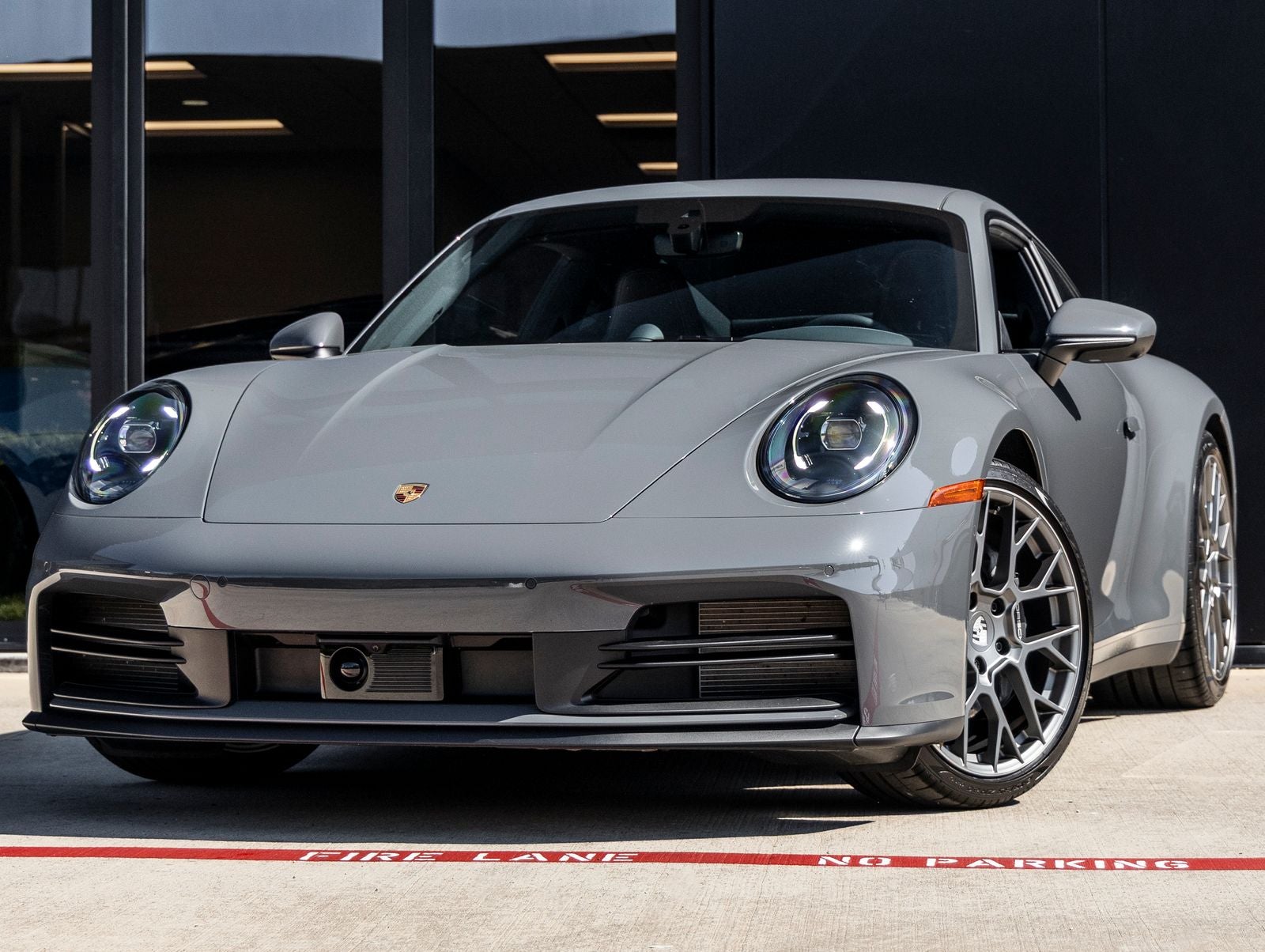 2025 Porsche 911's photo
