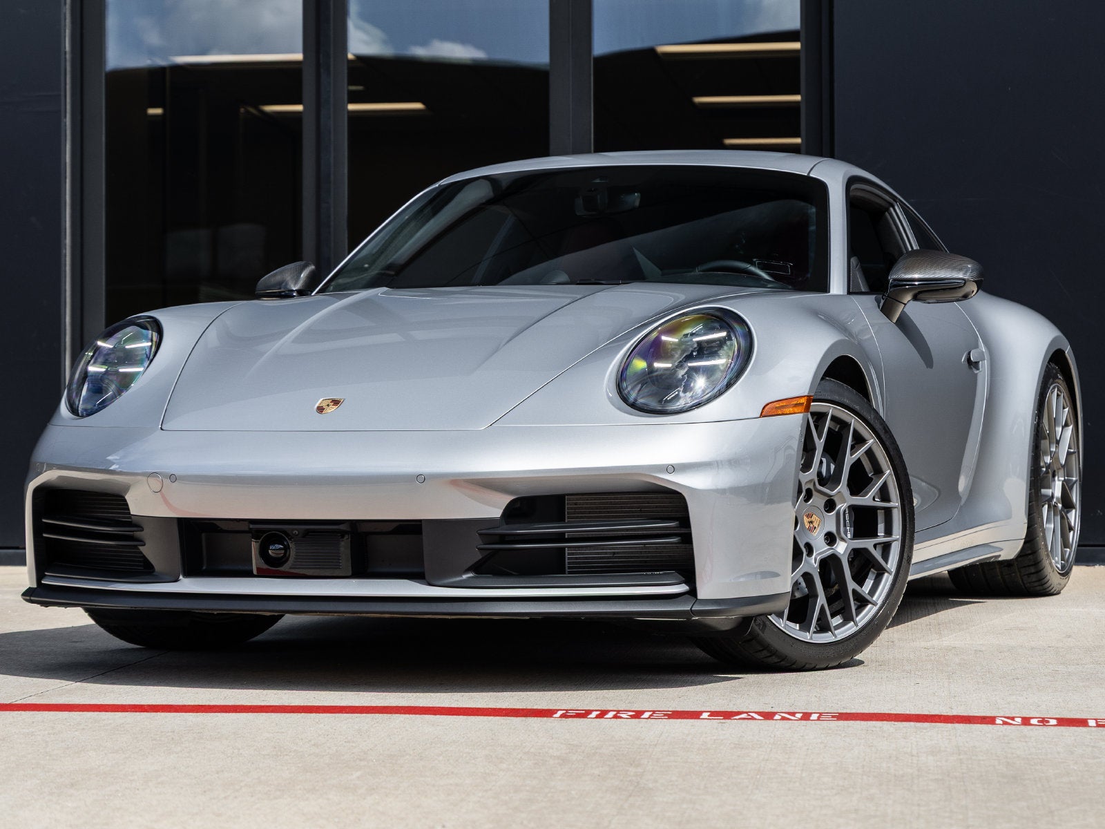 2025 Porsche 911 Carrera