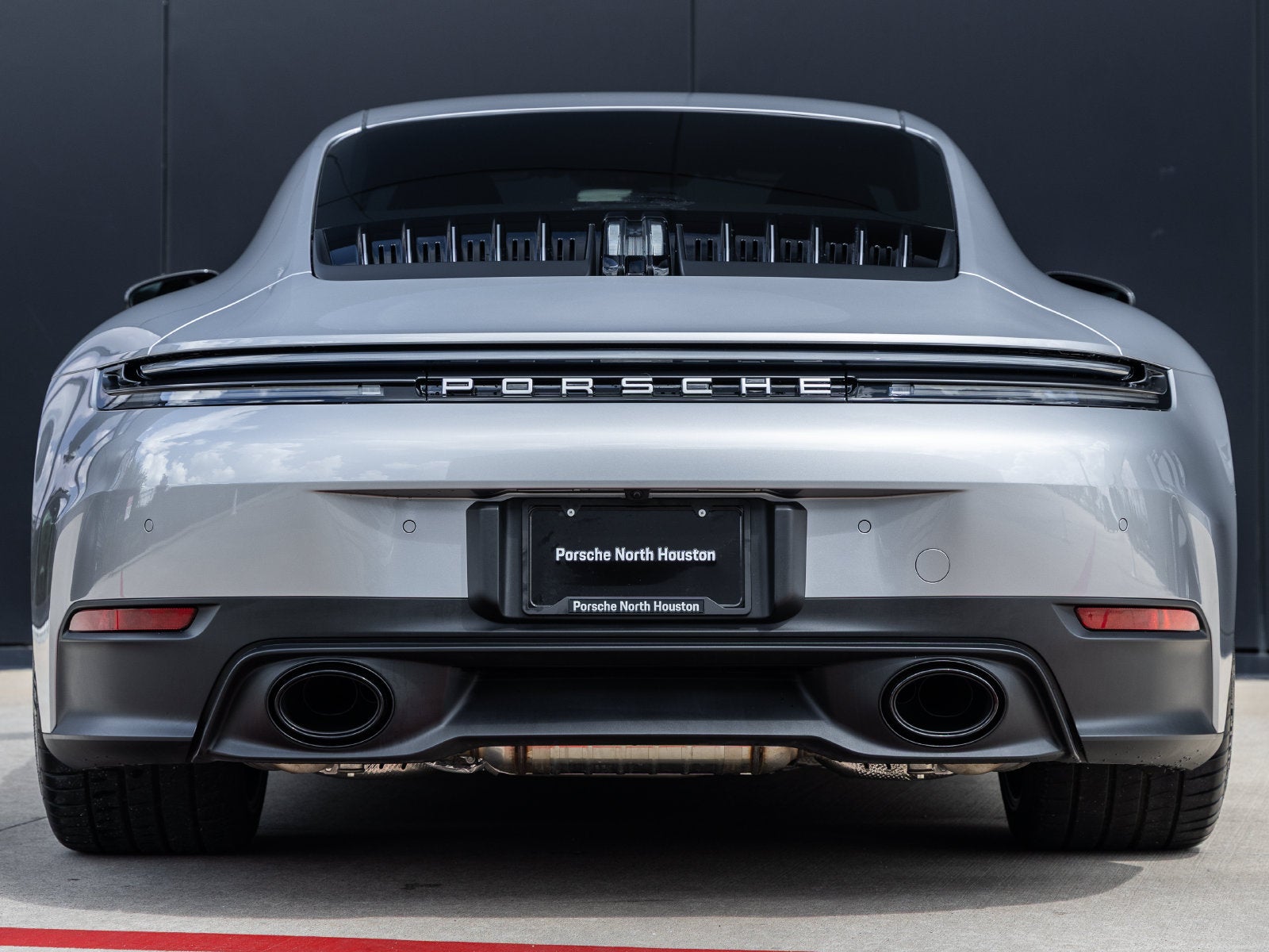 2025 Porsche 911 Carrera