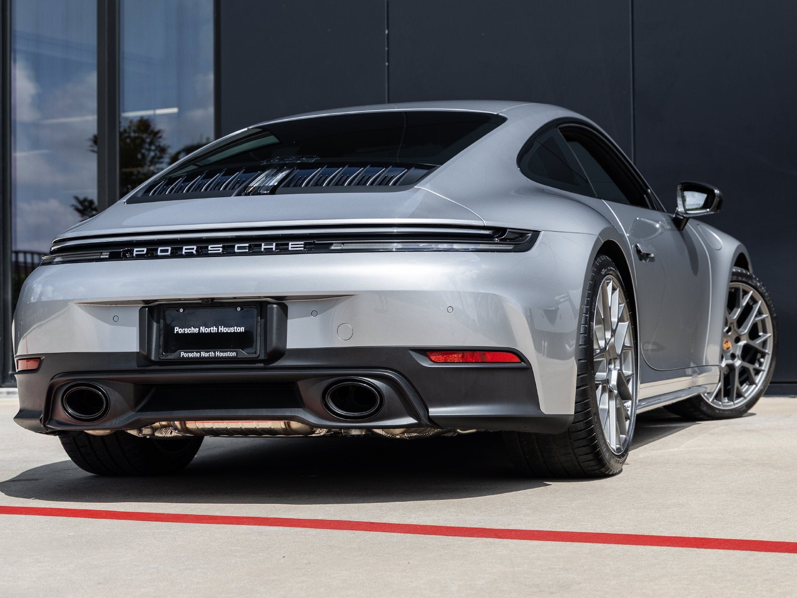 2025 Porsche 911 Carrera