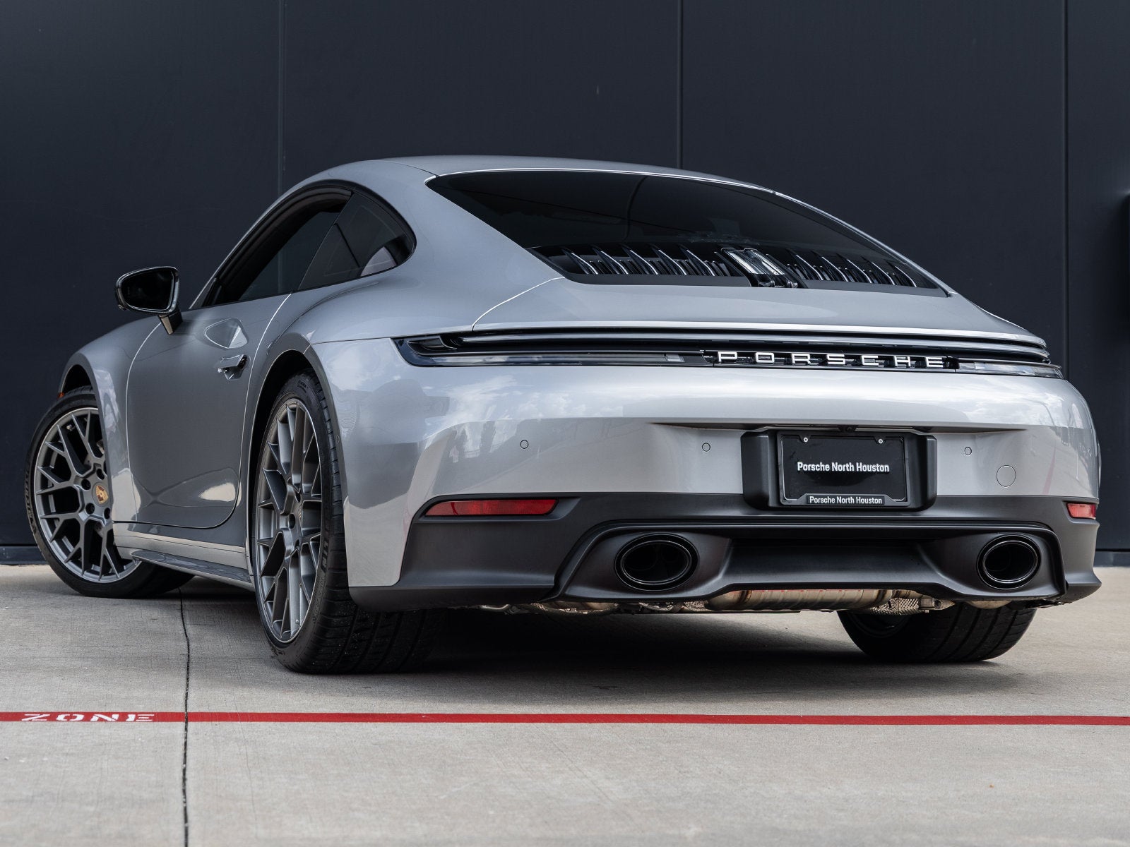 2025 Porsche 911 Carrera