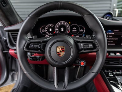 2025 Porsche 911 Carrera