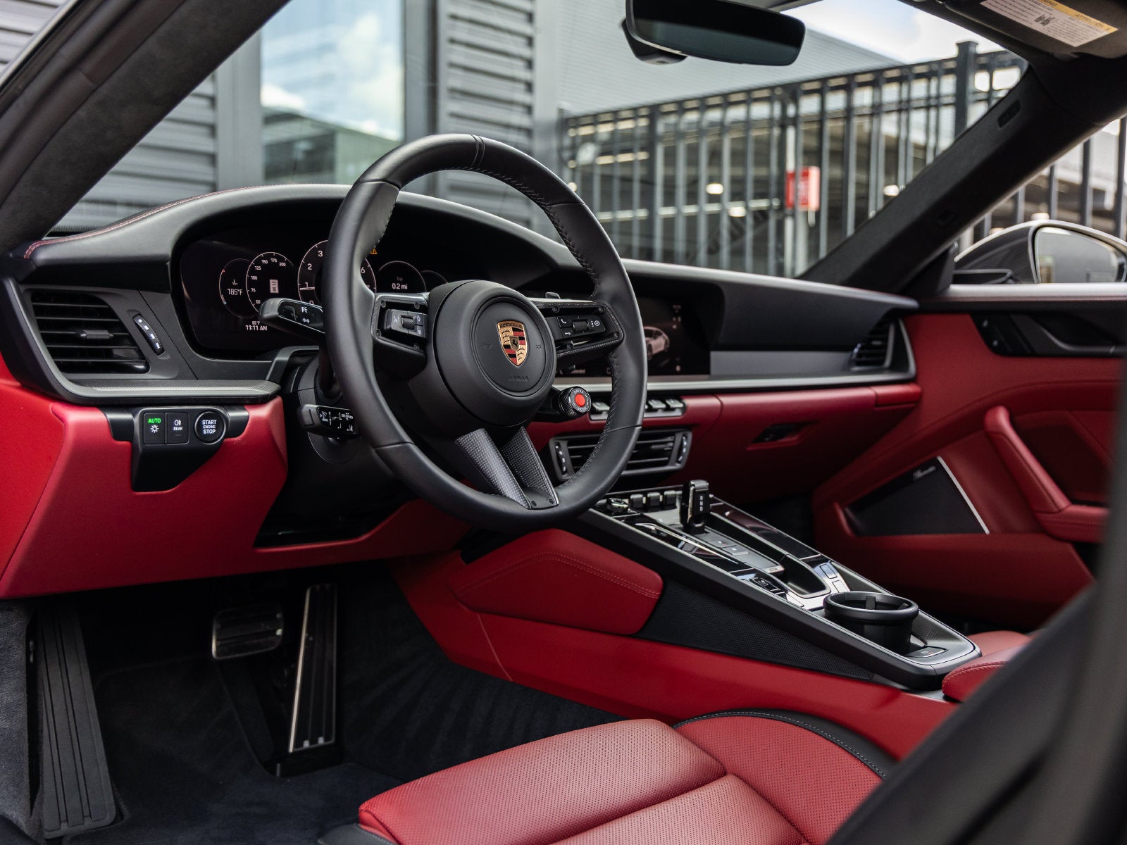 2025 Porsche 911 Carrera