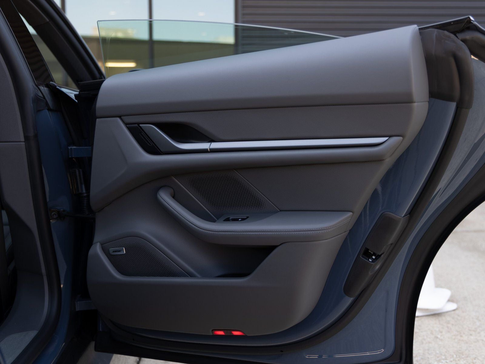 2025 Porsche Taycan Taycan