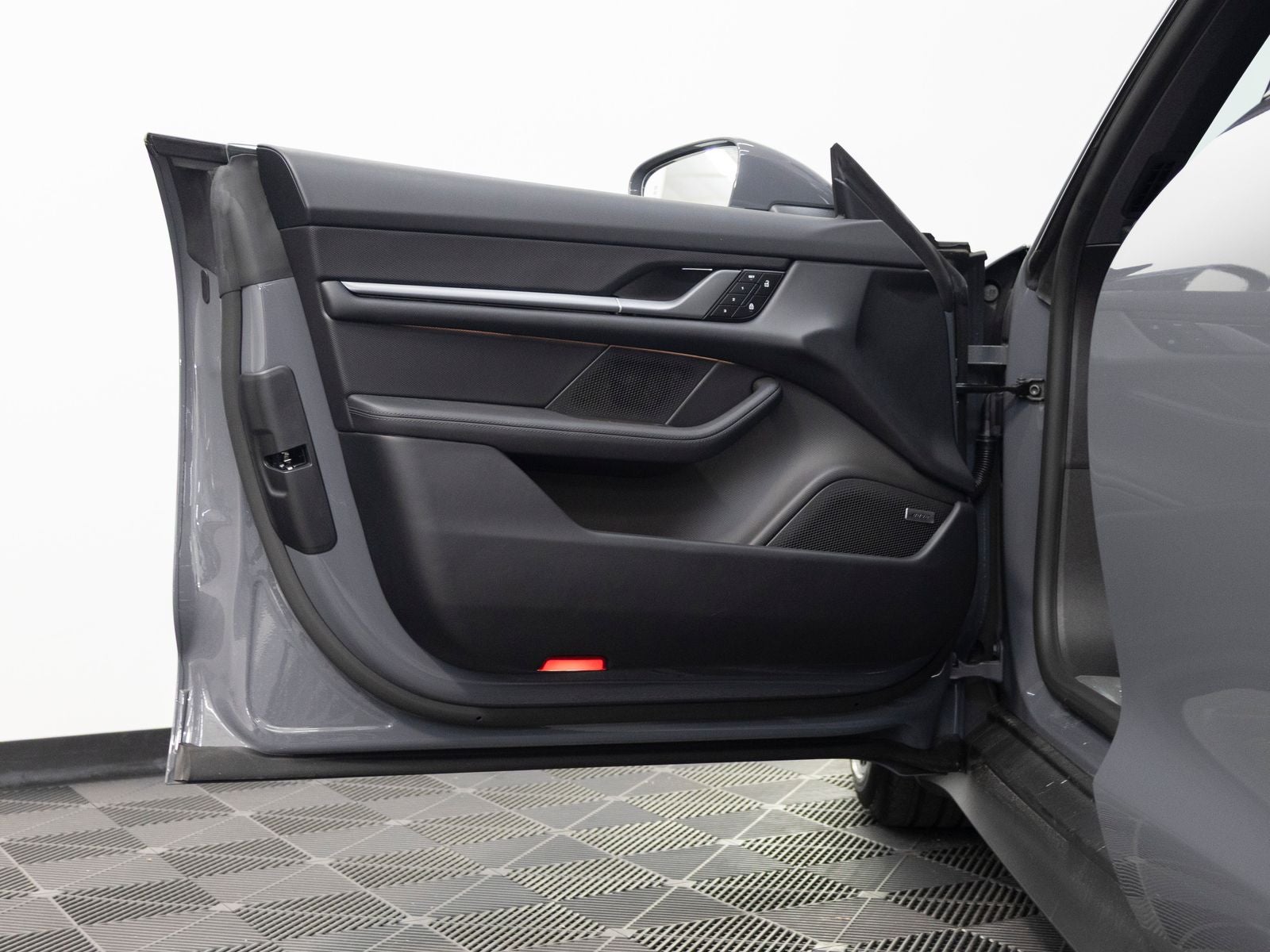 2026 Porsche Taycan Taycan 4