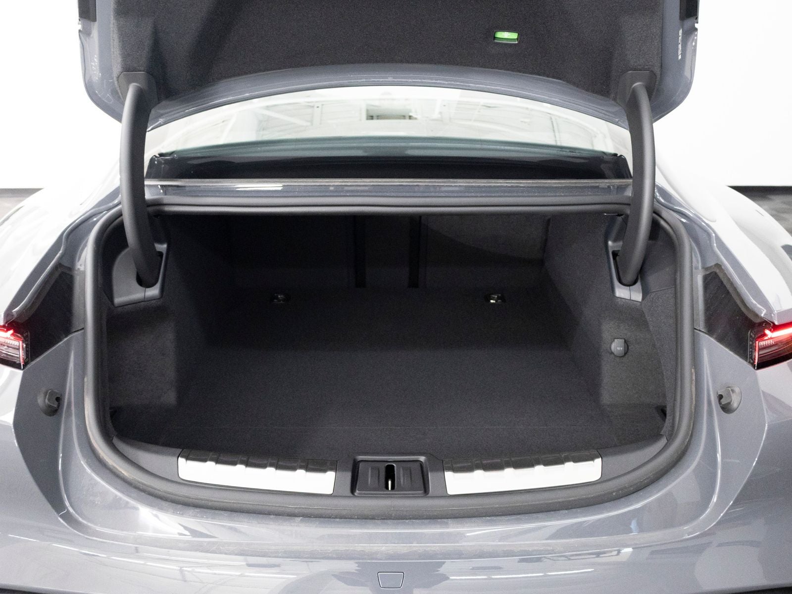 2026 Porsche Taycan Taycan 4