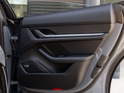 2026 Porsche Taycan 4