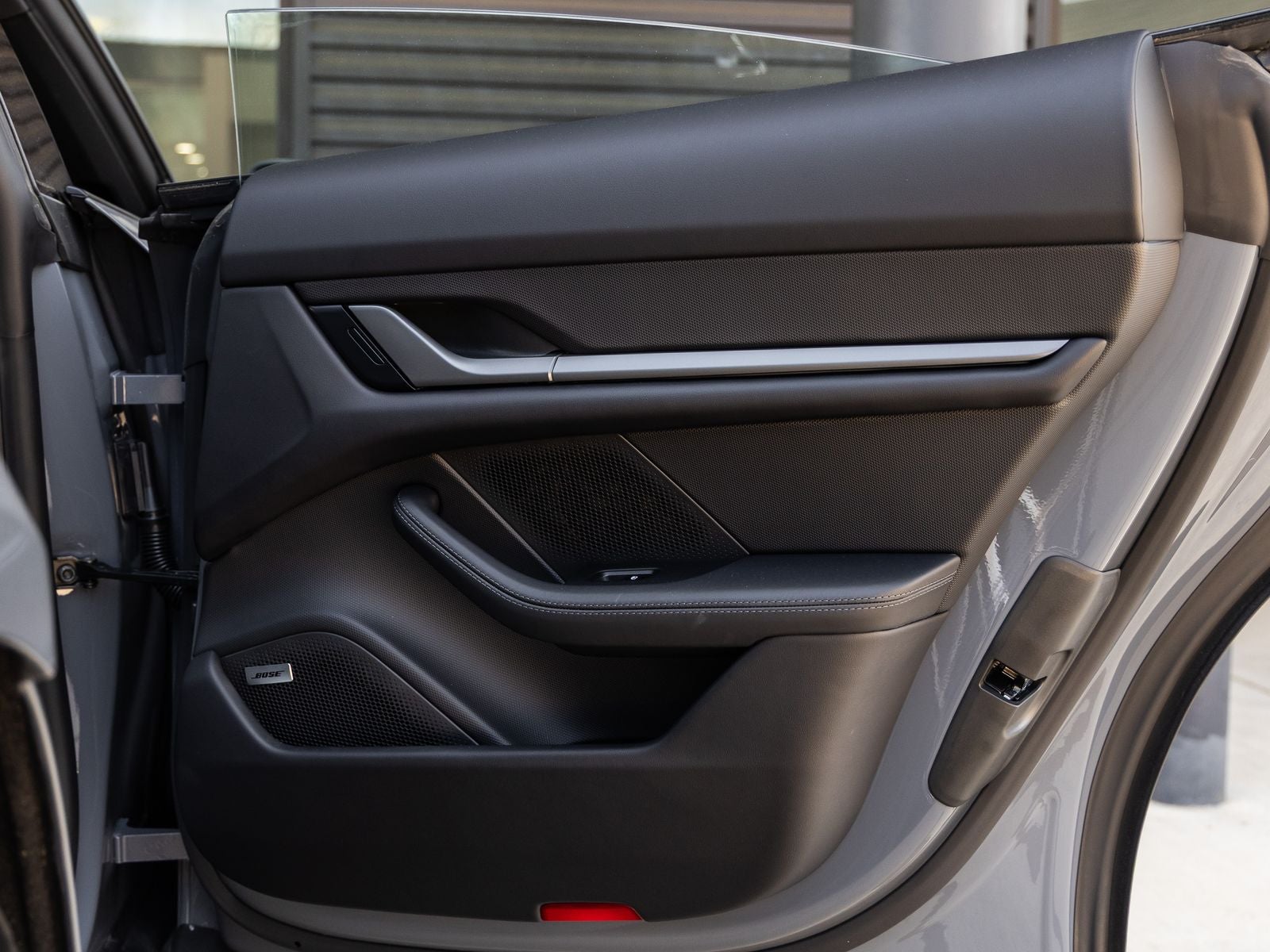 2026 Porsche Taycan 4