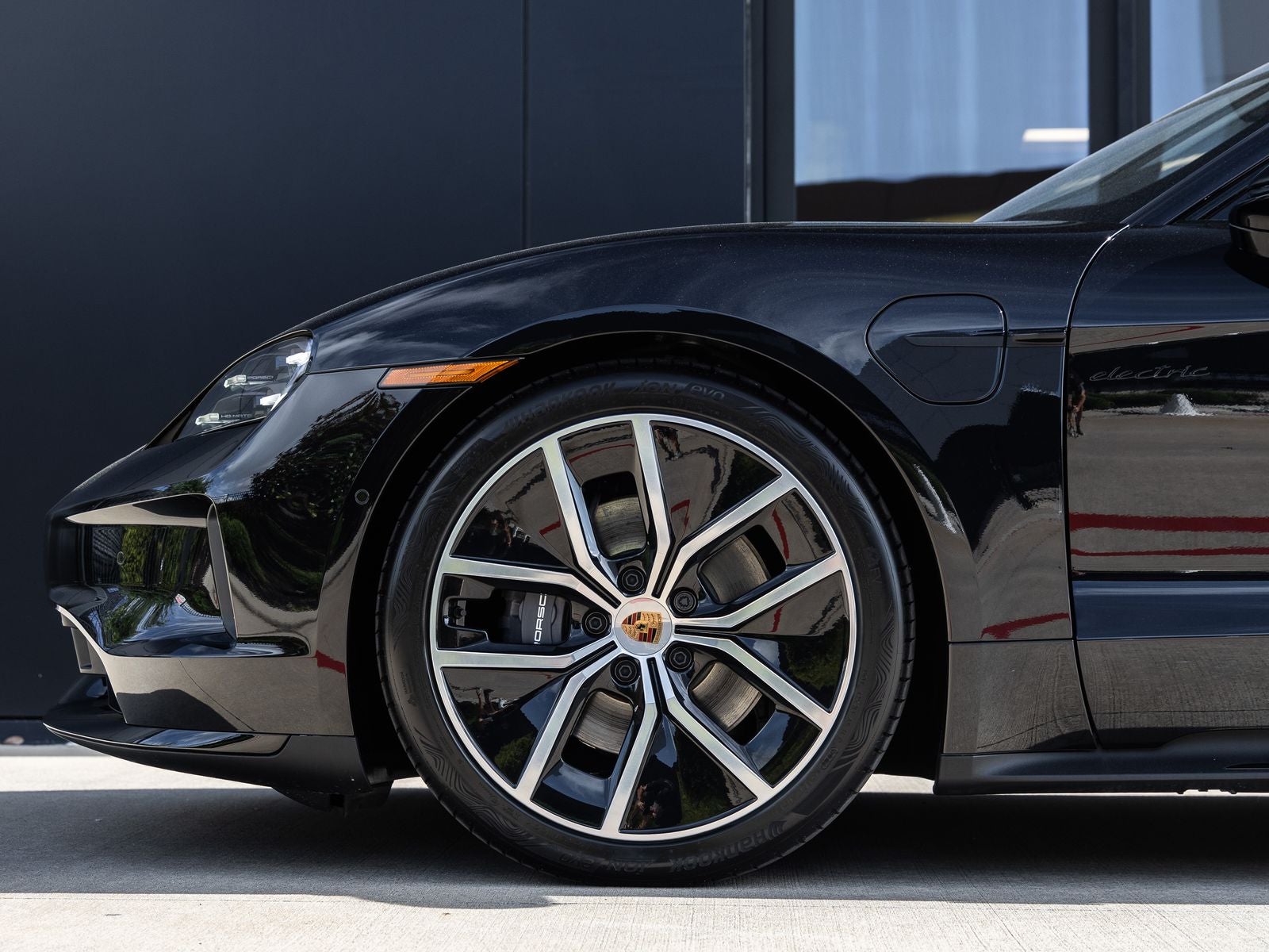 2026 Porsche Taycan Taycan 4 Black Edition