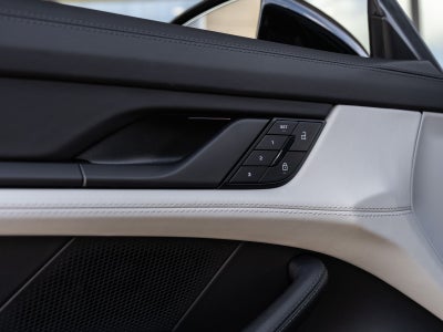 2026 Porsche Taycan Taycan 4 Black Edition